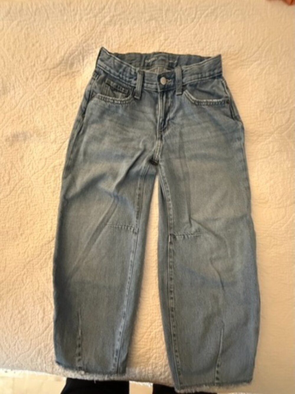 Old Navy barrel blue jeans for girls, size 10